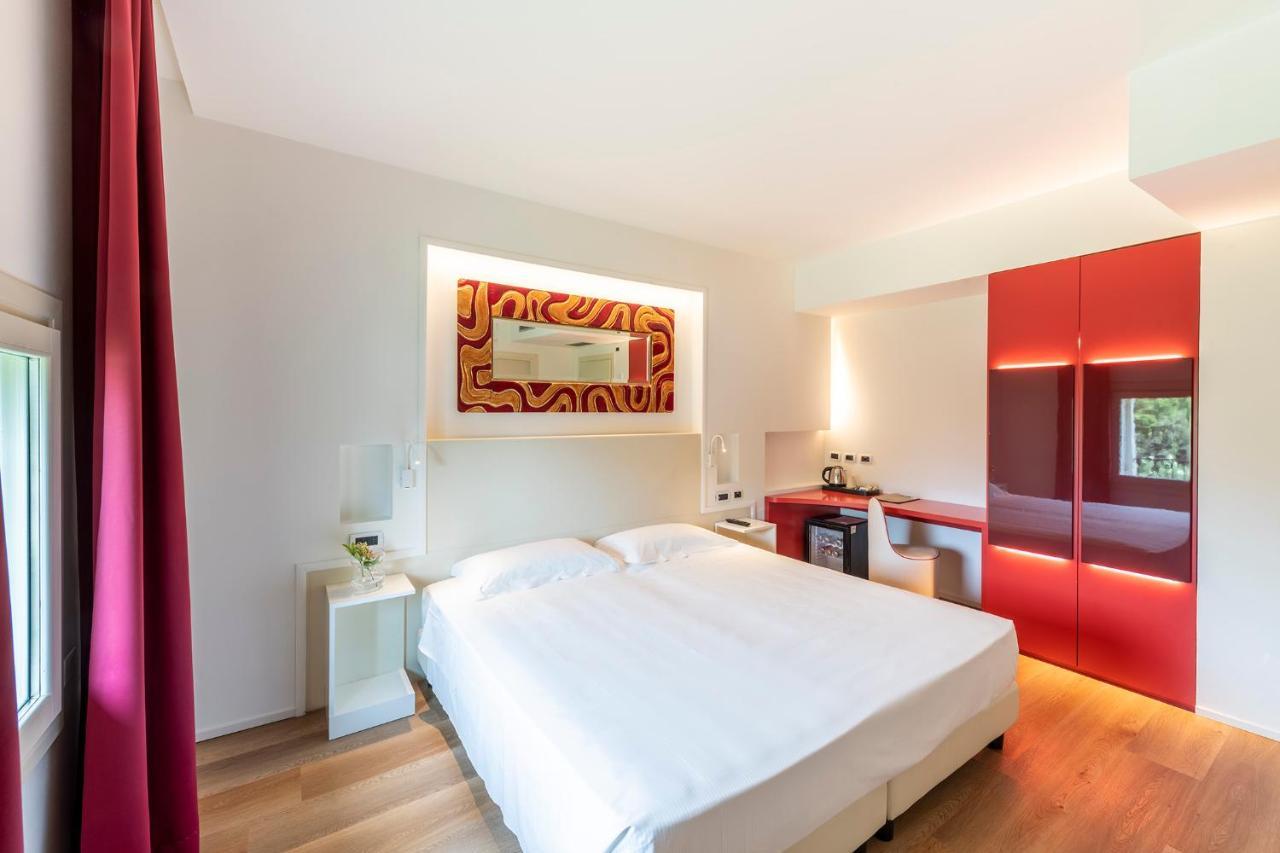 Hotel Villa I Pini Malo  Екстер'єр фото