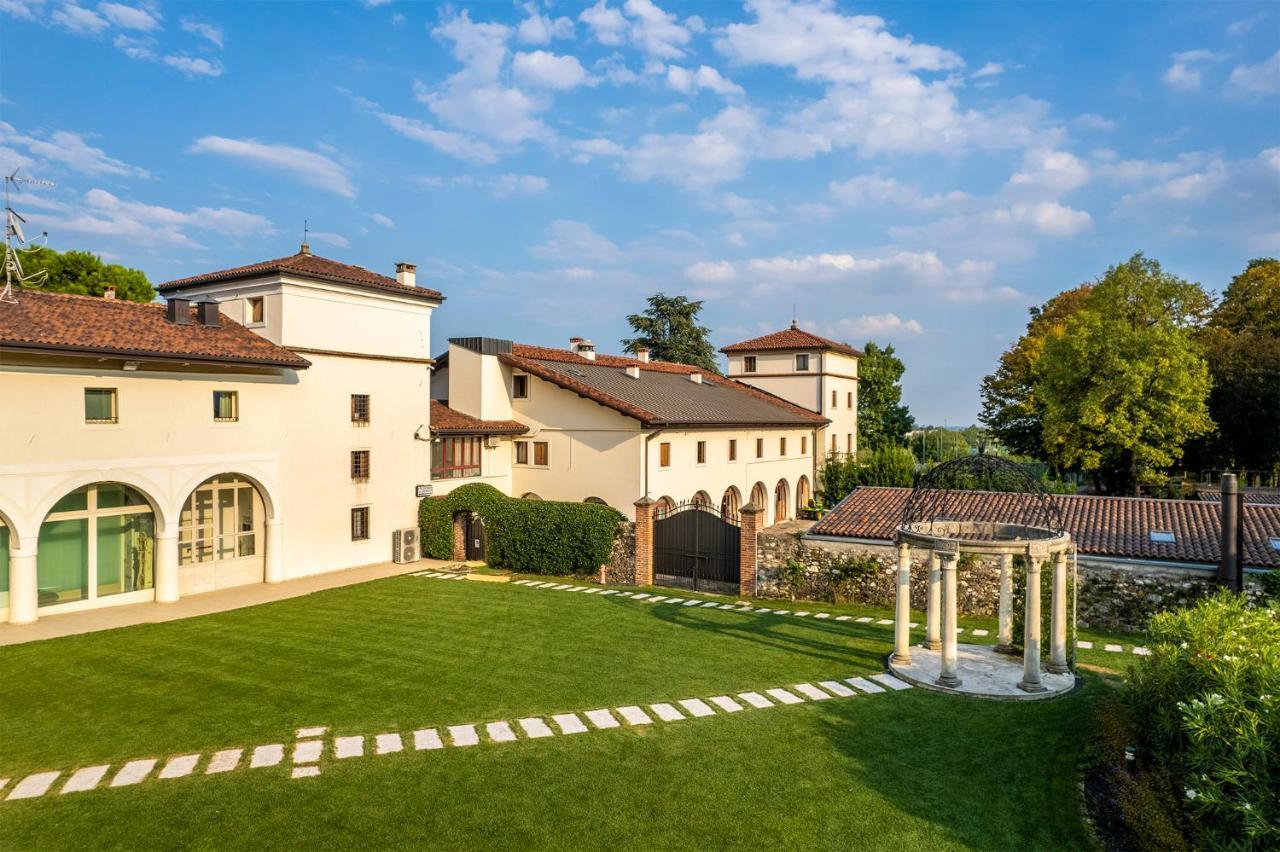 Hotel Villa I Pini Malo  Екстер'єр фото