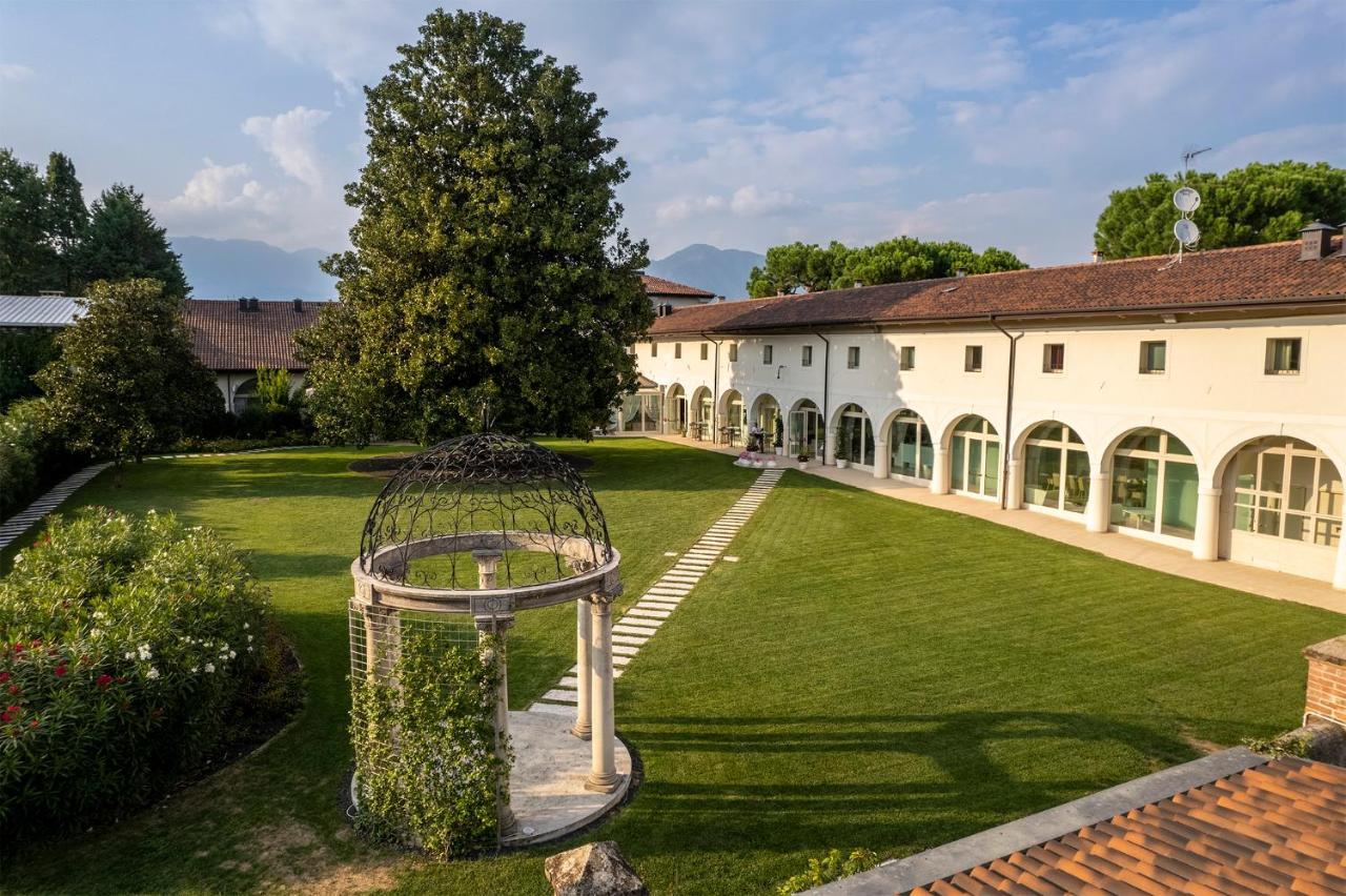 Hotel Villa I Pini Malo  Екстер'єр фото