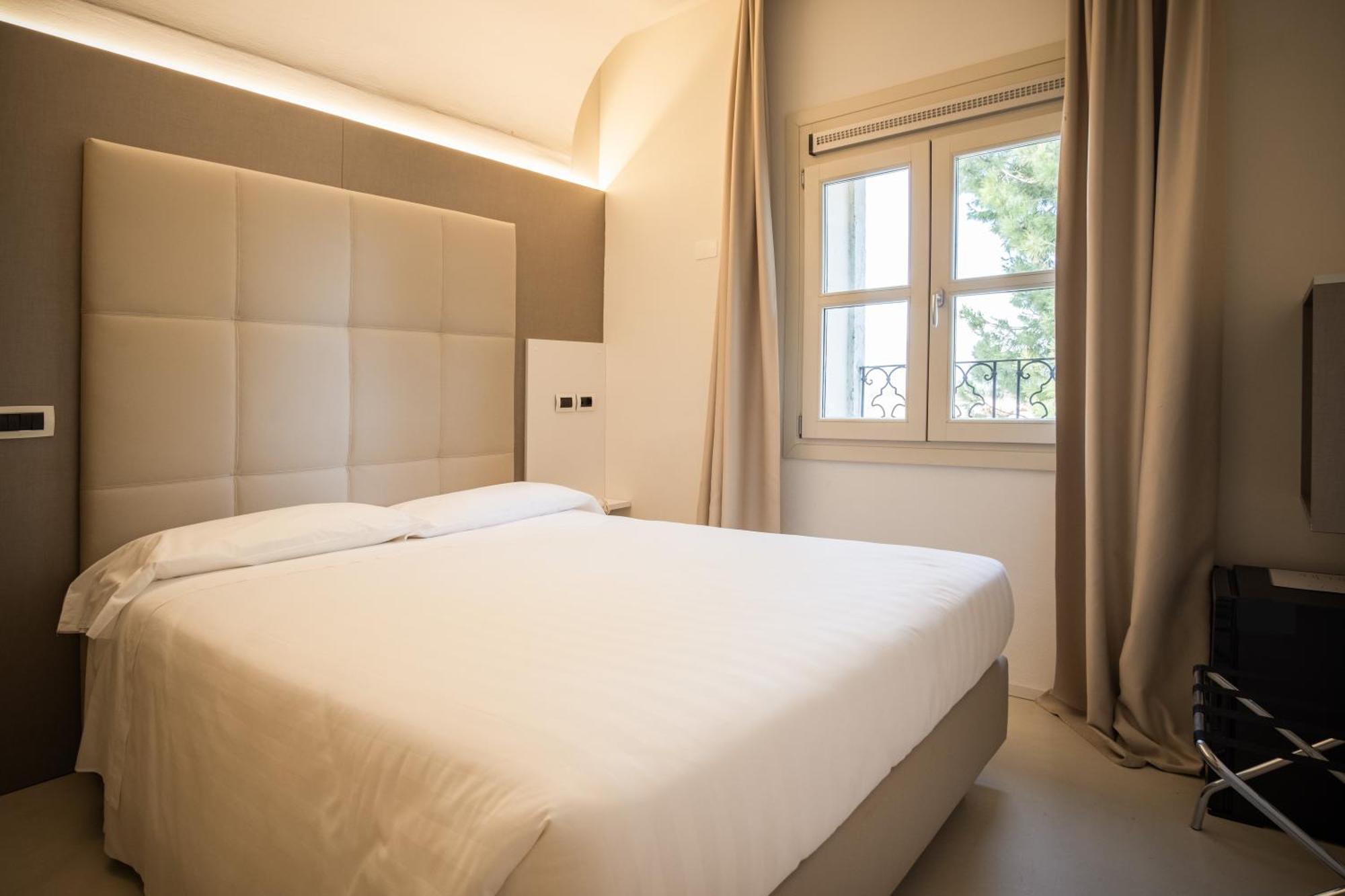 Hotel Villa I Pini Malo  Екстер'єр фото